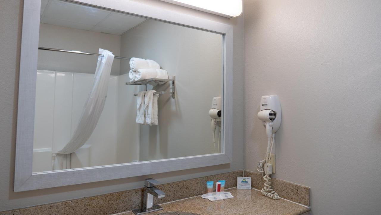 Days Inn & Suites By Wyndham Savannah North I-95 Port Wentworth Luaran gambar